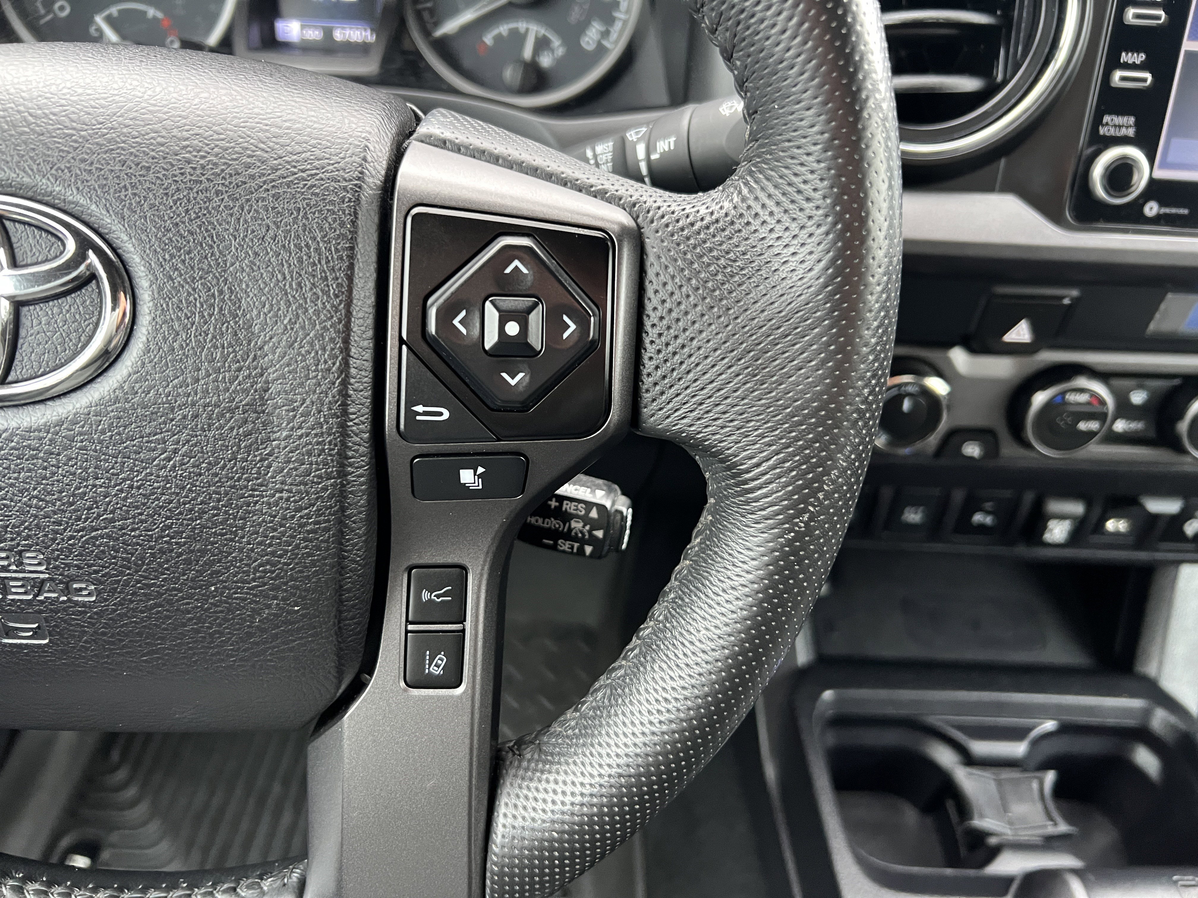 Used 2021 Toyota Tacoma TRD Off-Road w/ Technology Package image 28