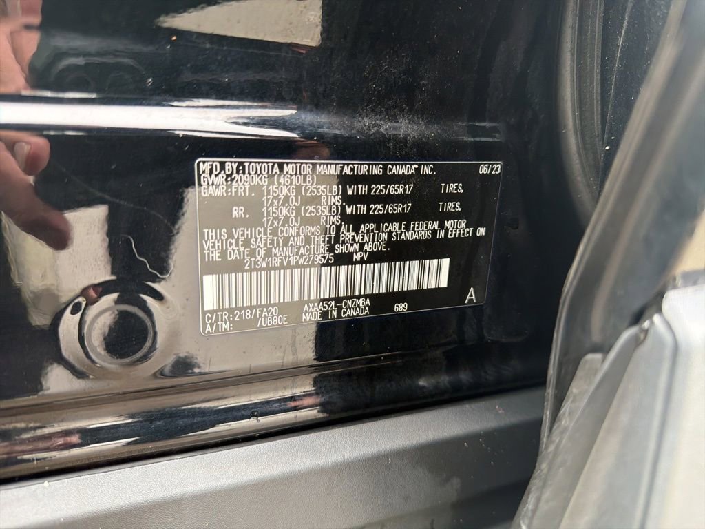 Used 2023 Toyota RAV4 XLE image 28