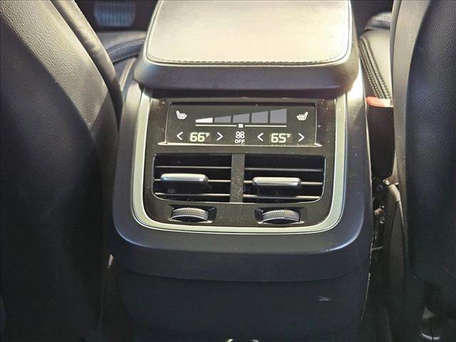 Used 2017 Volvo XC90 T6 Inscription w/ Vision Package image 25