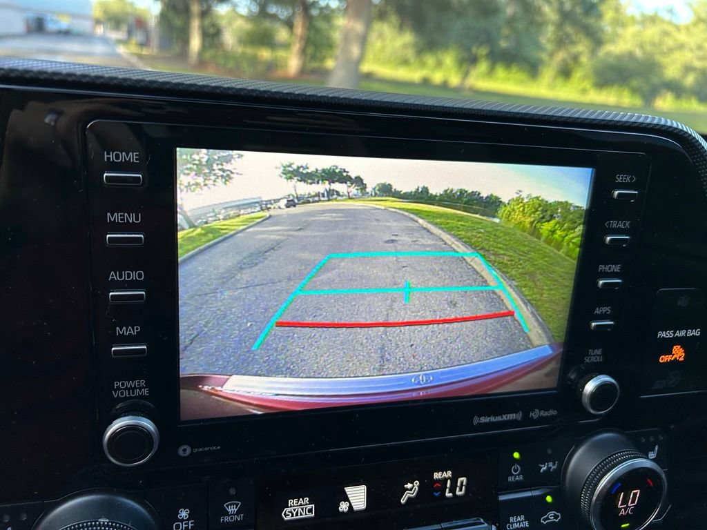 Used 2022 Toyota Highlander XSE FWD image 27