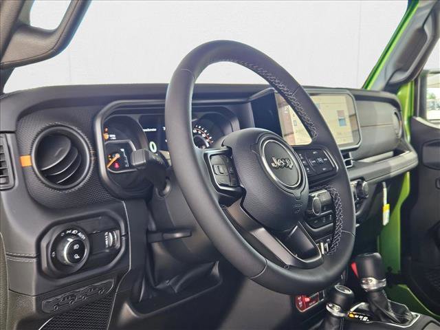 New 2025 Jeep Gladiator Mojave image 3