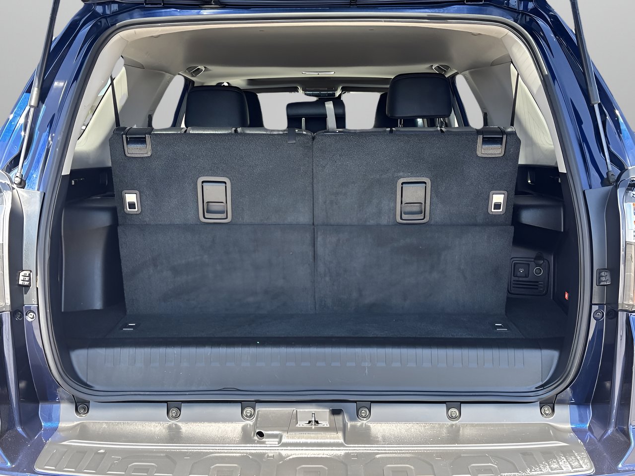 Used 2023 Toyota 4Runner Limited image 8