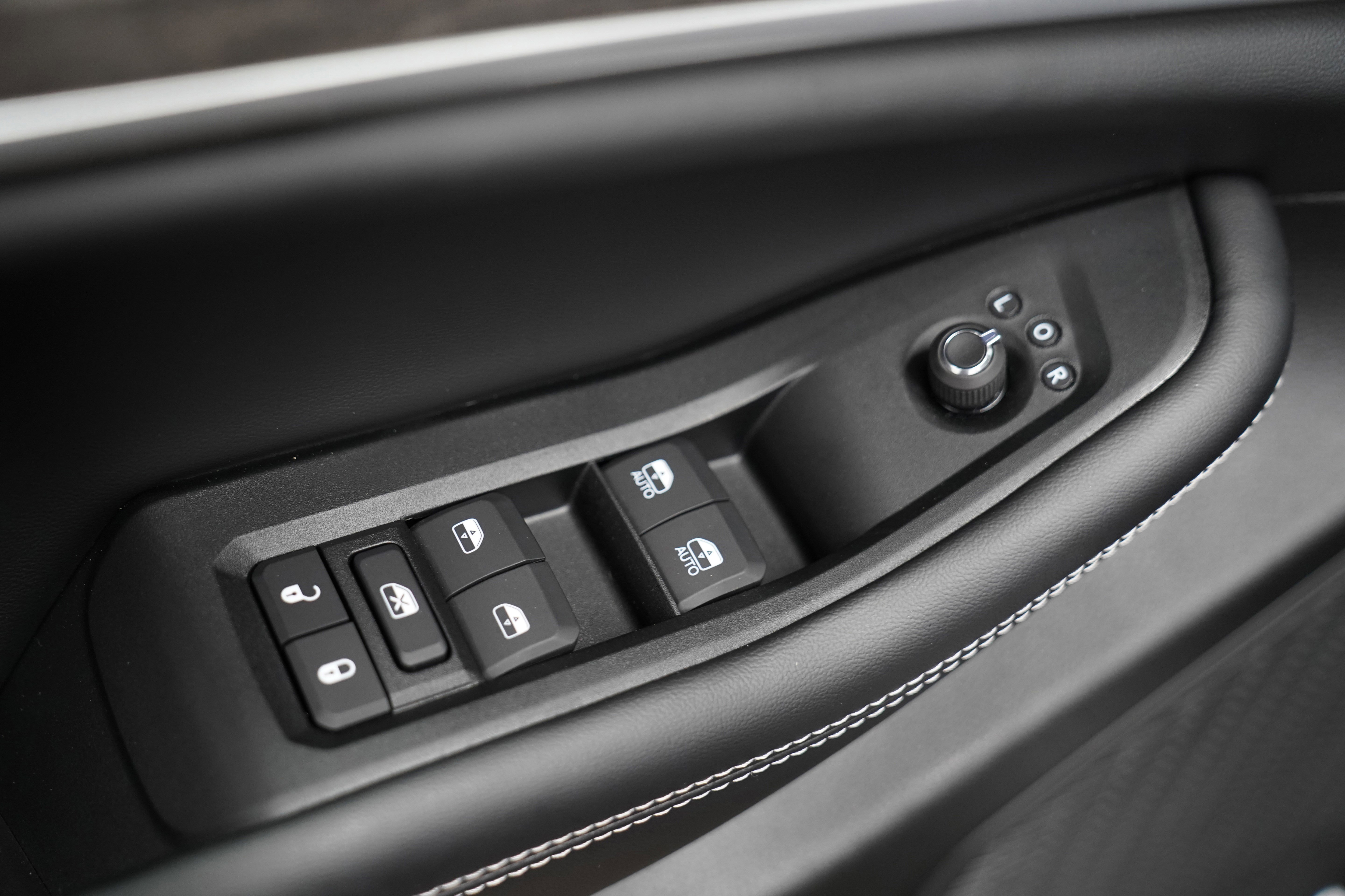 New 2025 Jeep Grand Cherokee L Limited image 19