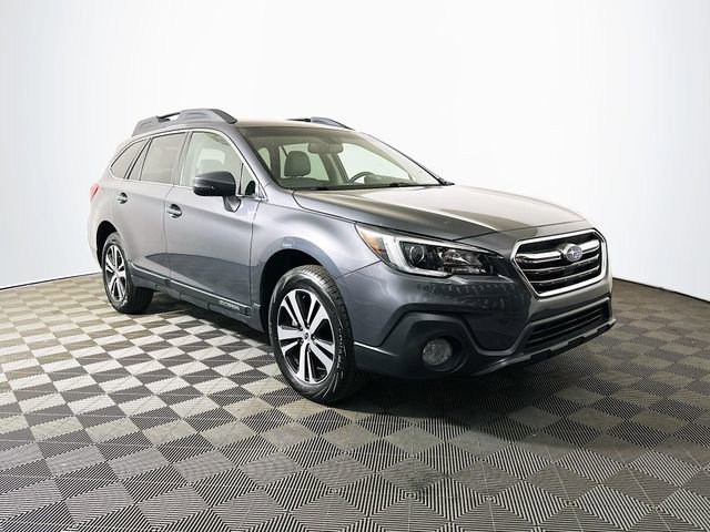 Used 2018 Subaru Outback 2.5i Limited image 1