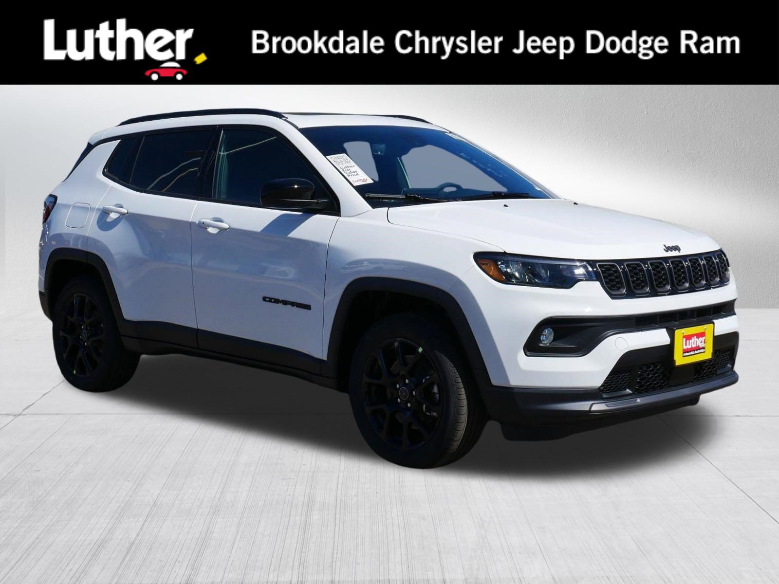 New 2026 Jeep Compass Latitude w/ Sun and Sound Group AWD/4WD image 1