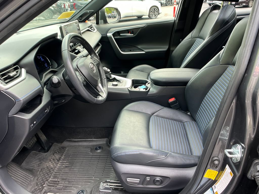 Used 2020 Toyota RAV4 XSE AWD/4WD image 9