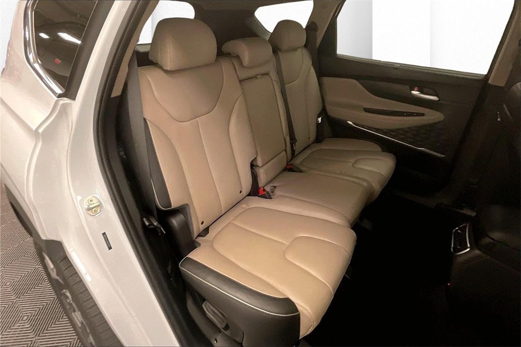 Used 2021 Hyundai Santa Fe Limited w/ Cargo Package image 18