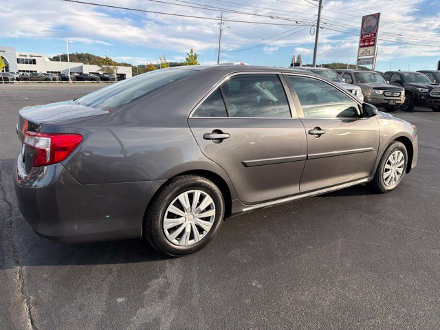 Used 2014 Toyota Camry LE FWD image 8
