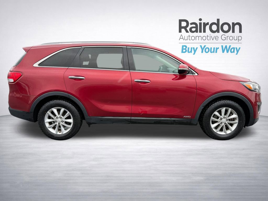 Used 2017 Kia Sorento LX w/ LX Convenience Package image 10