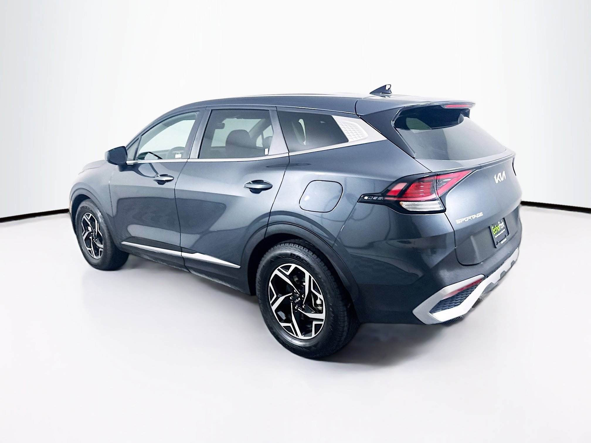 Used 2025 Kia Sportage LX image 5