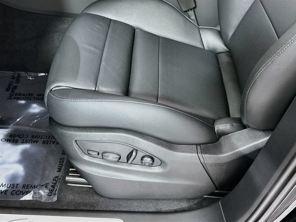 New 2026 Porsche Cayenne S AWD/4WD image 22