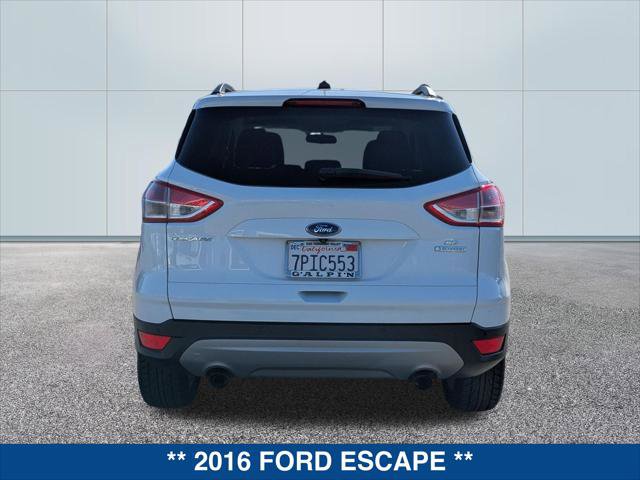 Used 2016 Ford Escape SE w/ Equipment Group 201A FWD image 4