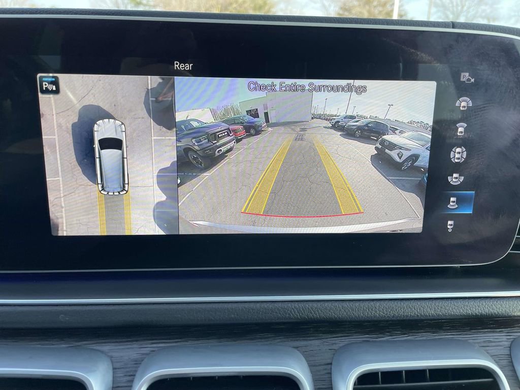 Used 2021 Mercedes-Benz GLS 450 4MATIC image 43