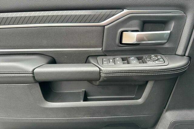 New 2026 RAM 2500 Big Horn AWD/4WD image 8
