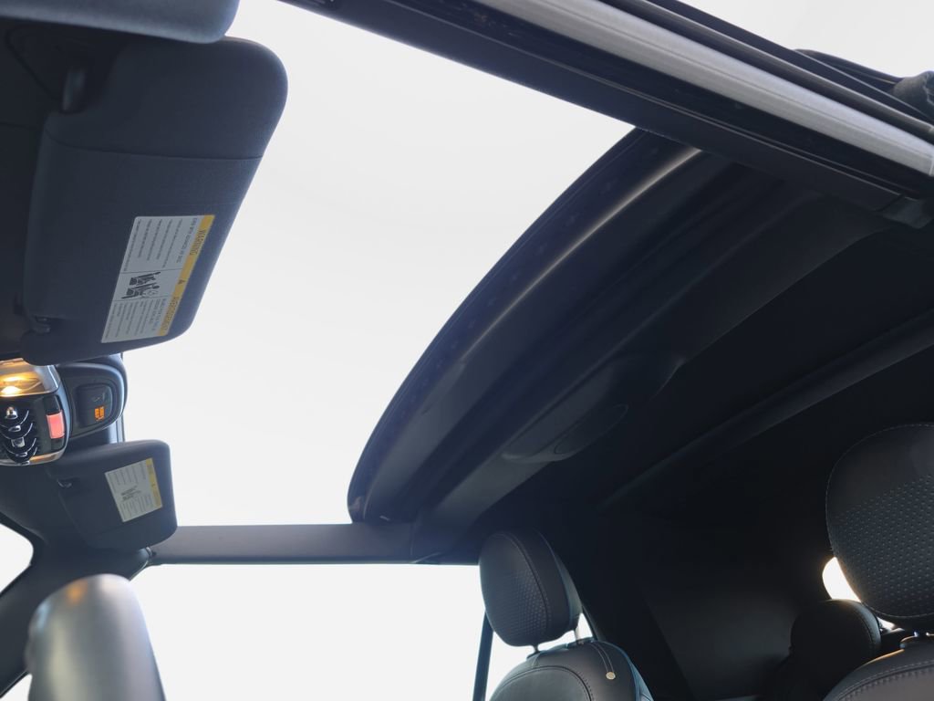 Used 2021 MINI Cooper S w/ Sidewalk Package image 32