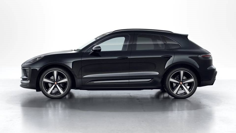 New 2026 Porsche Macan image 2