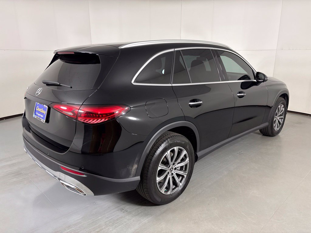 Used 2025 Mercedes-Benz GLC 300 image 8