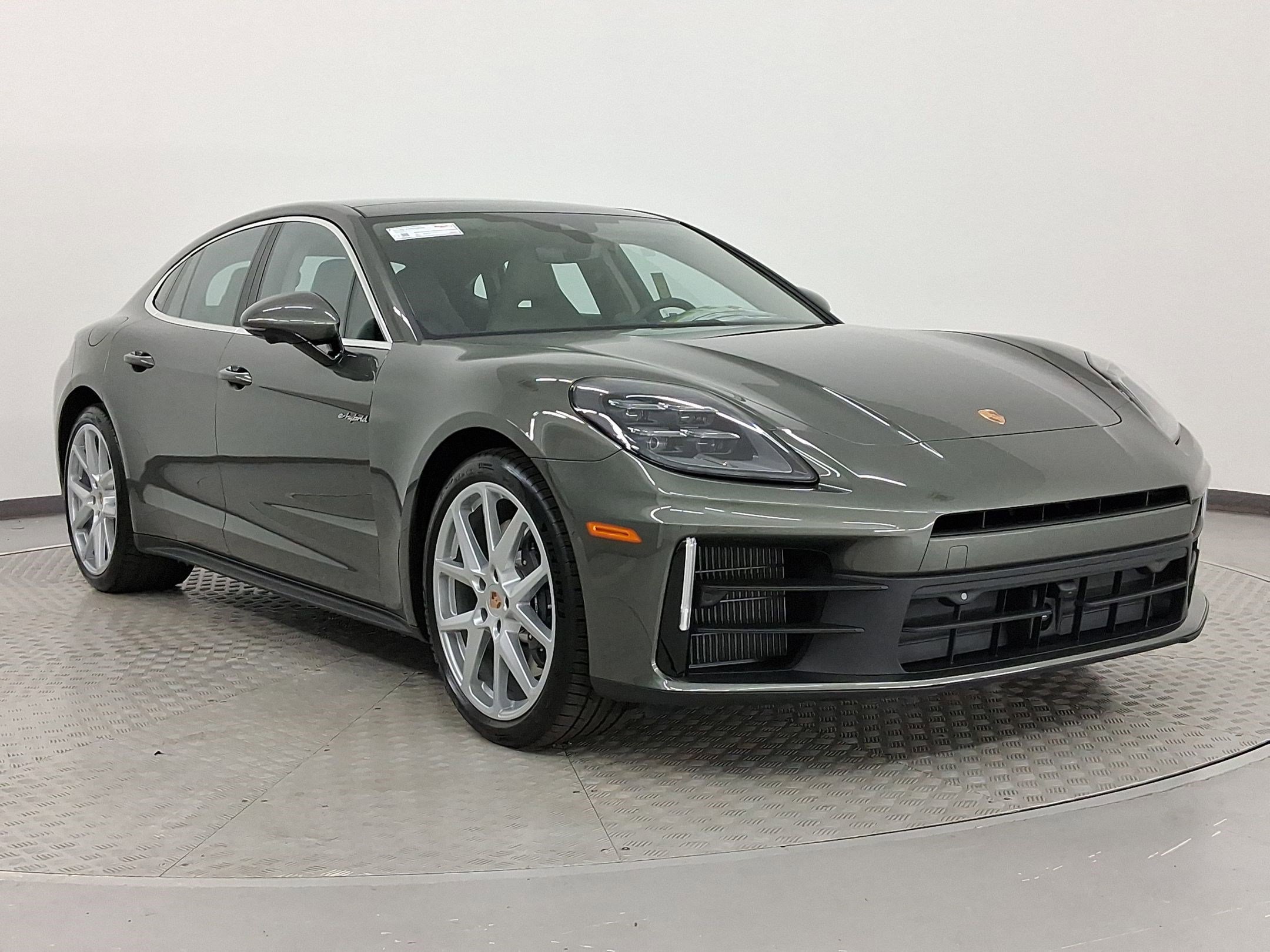 New 2026 Porsche Panamera 4 image 7