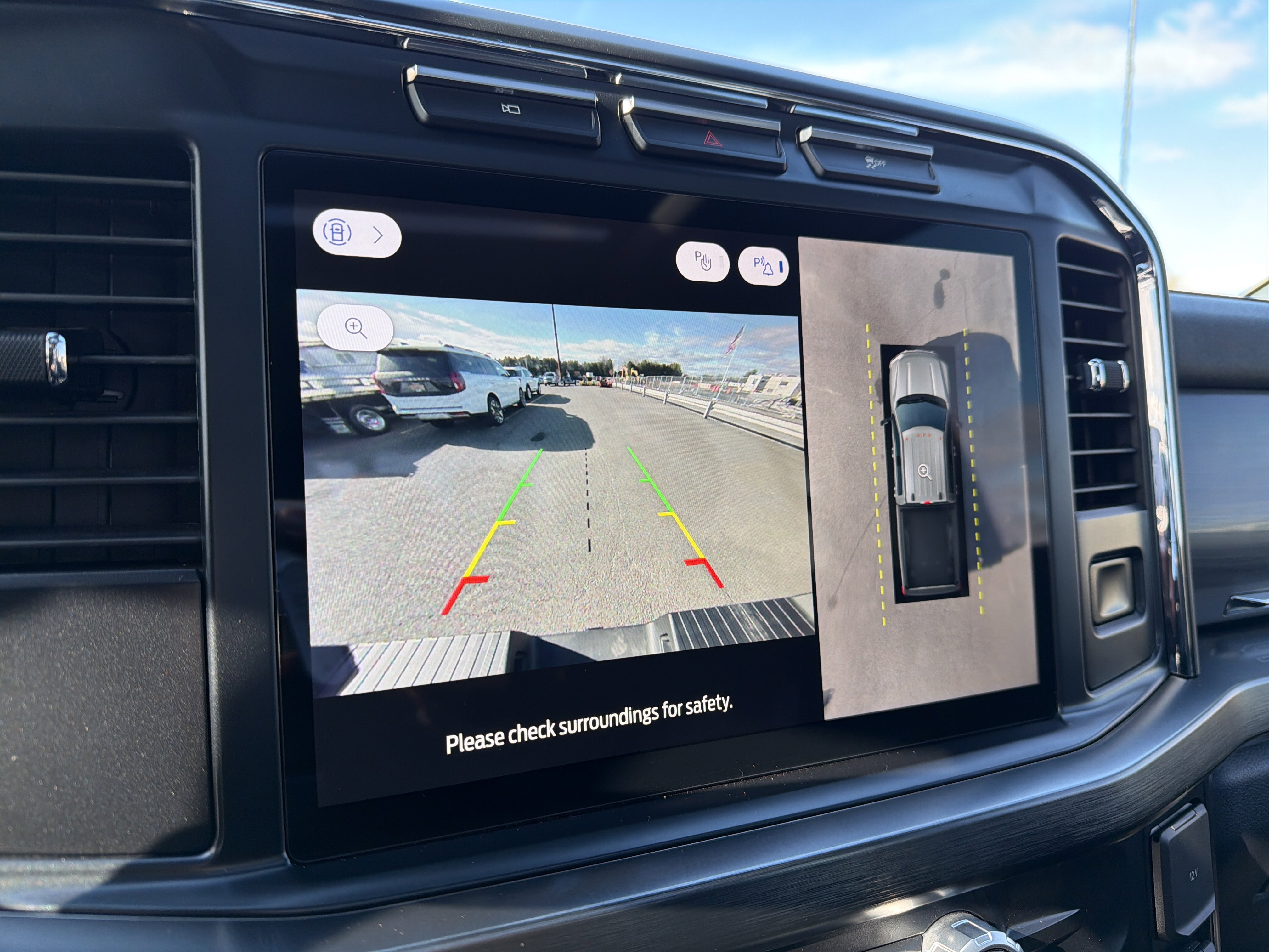 Certified 2024 Ford F250 Lariat image 21