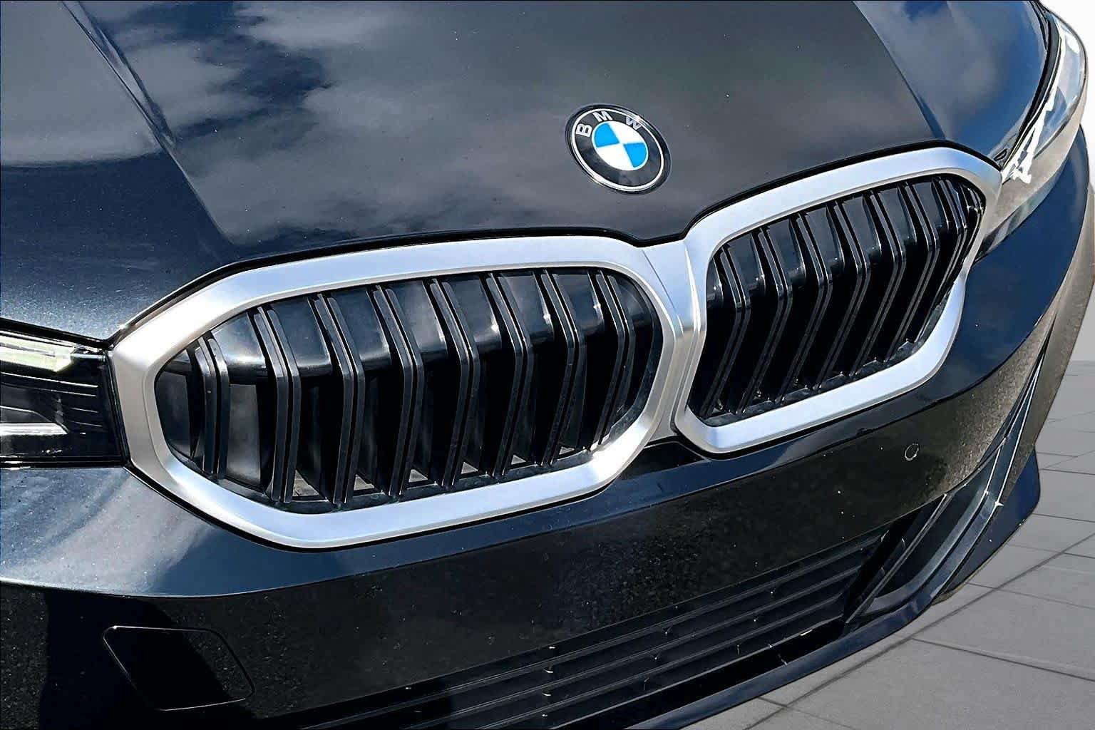 Used 2025 BMW 330i Sedan RWD image 31