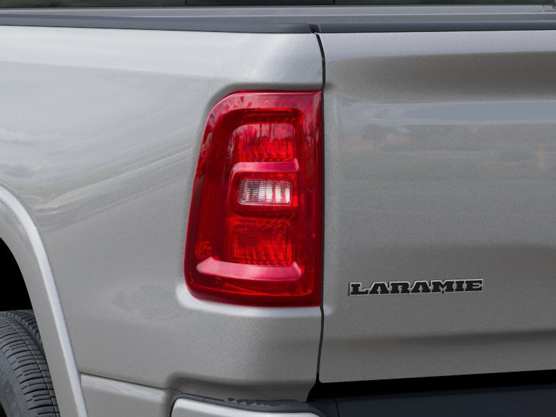 New 2027 RAM 1500 Laramie AWD/4WD image 9