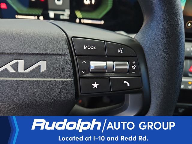 Used 2025 Kia K4 FWD image 17