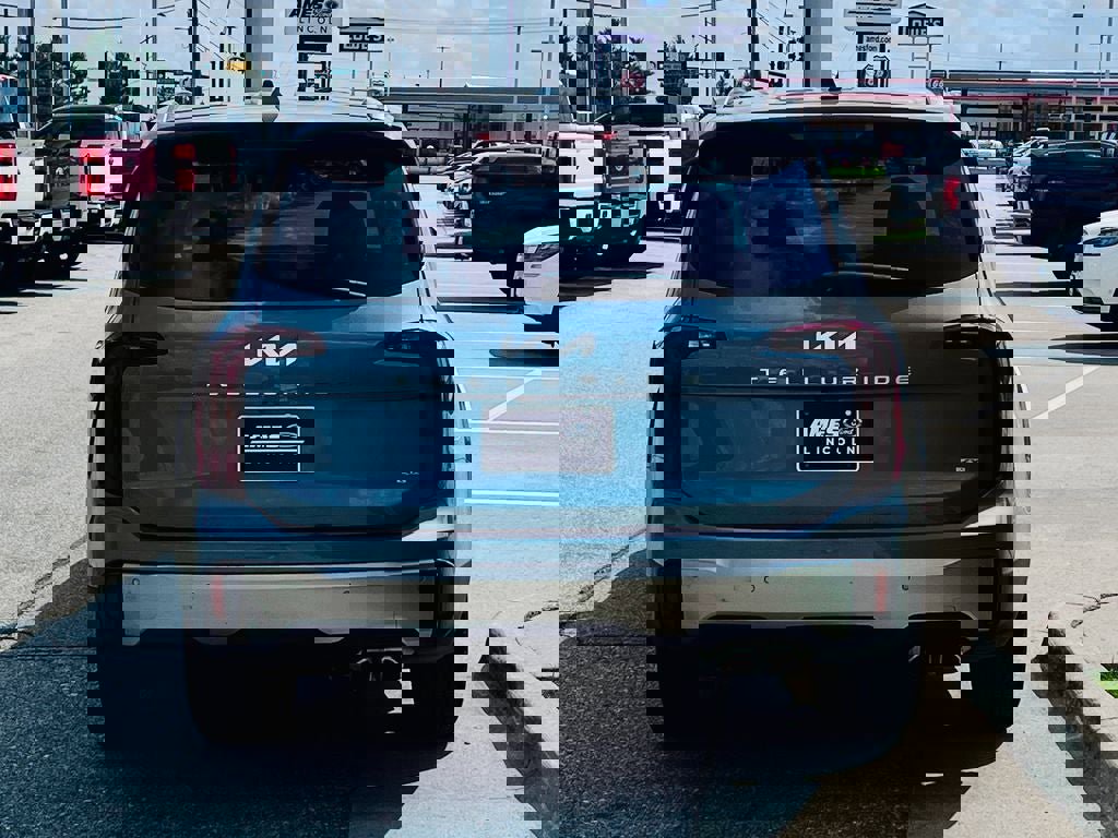 Used 2025 Kia Telluride S AWD/4WD image 5