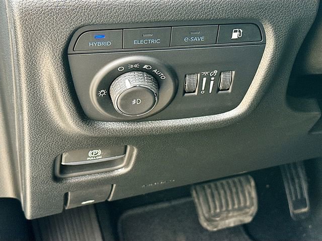 New 2025 Jeep Grand Cherokee Limited 4xe image 11