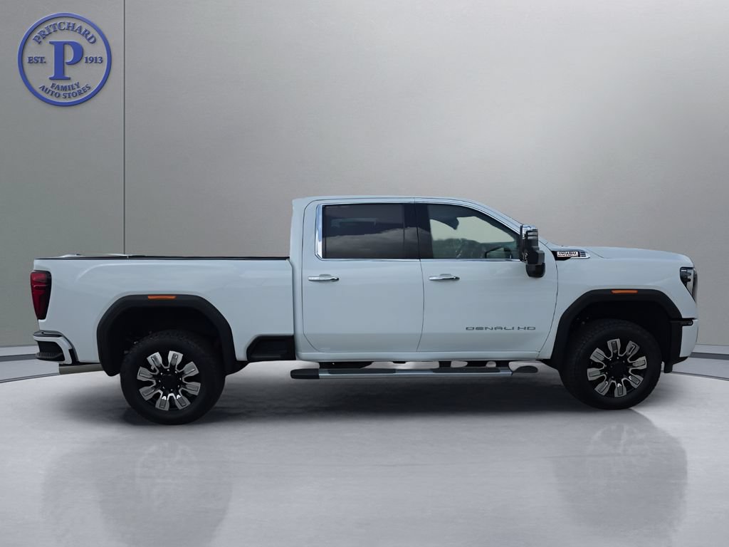 New 2026 GMC Sierra 3500 Denali w/ Denali Reserve Package AWD/4WD image 8