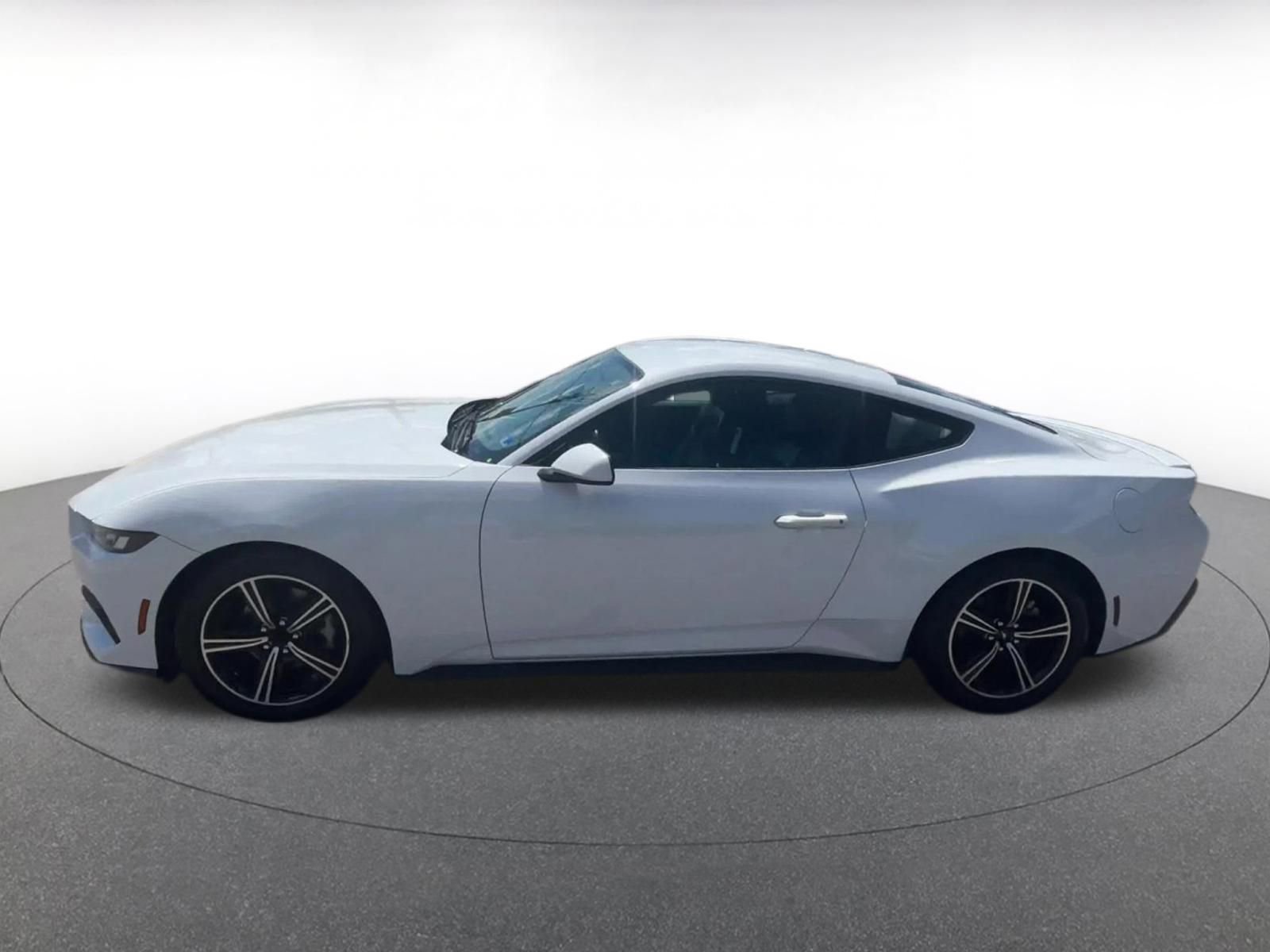 Used 2024 Ford Mustang Premium RWD image 9
