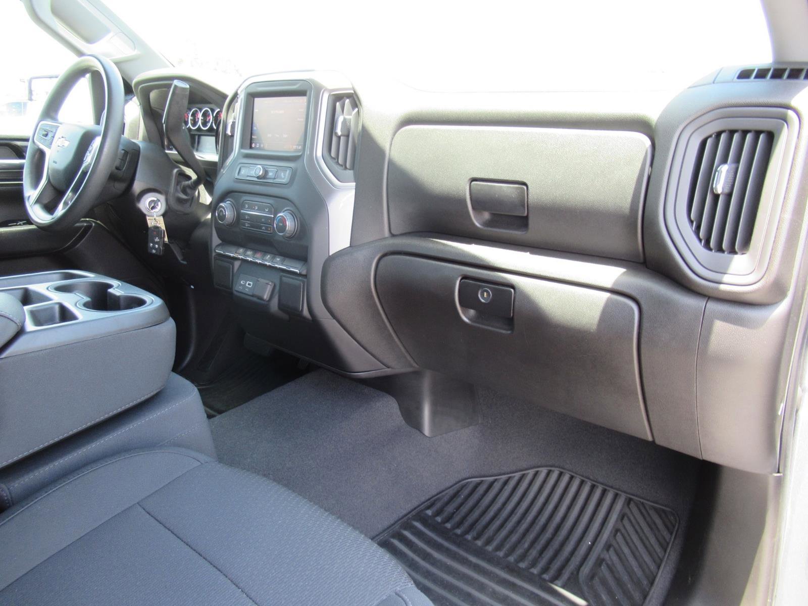 Used 2022 Chevrolet Silverado 1500 Custom w/ Safety Confidence Package RWD image 11