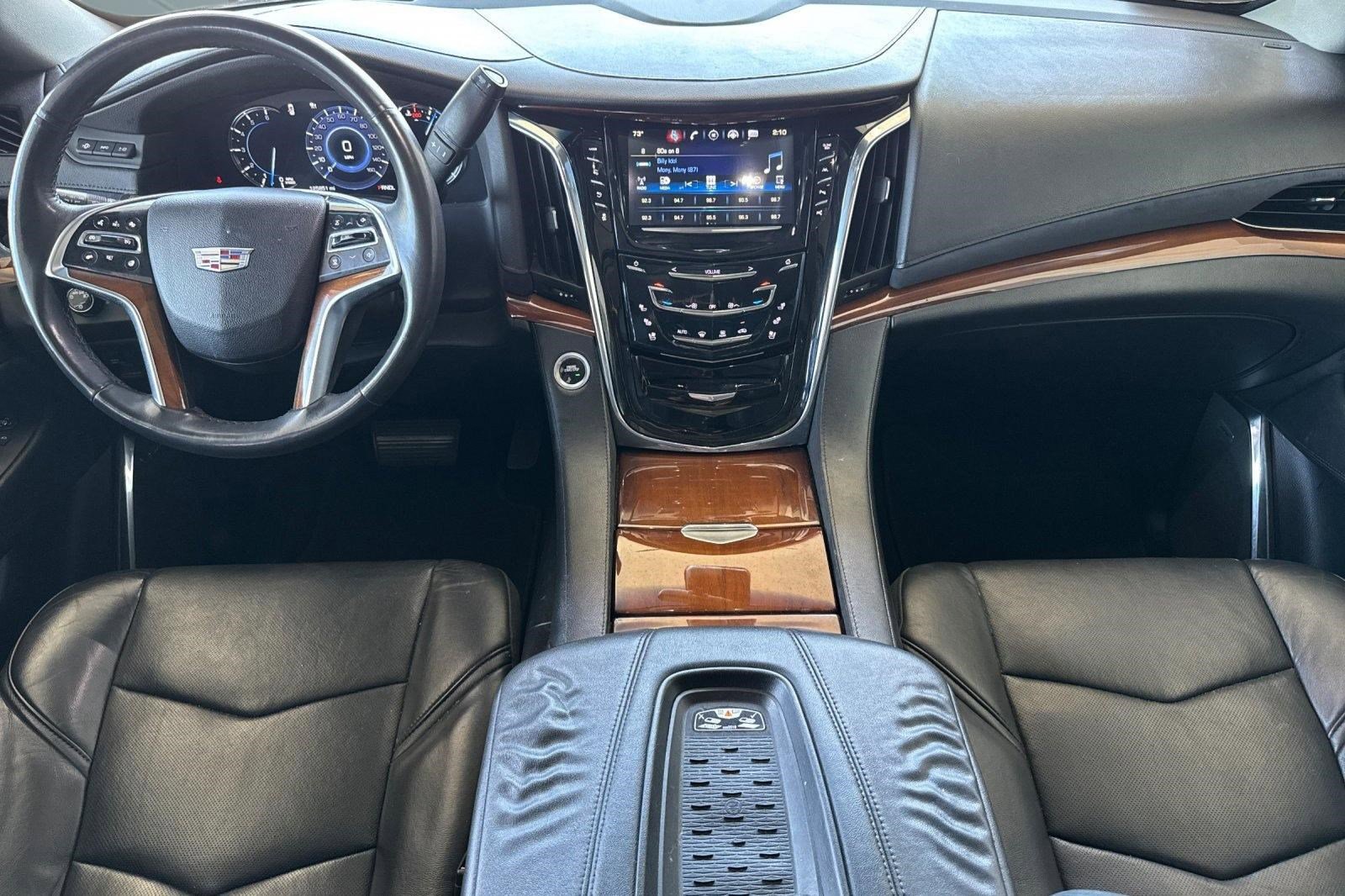 Used 2017 Cadillac Escalade Premium Luxury image 16