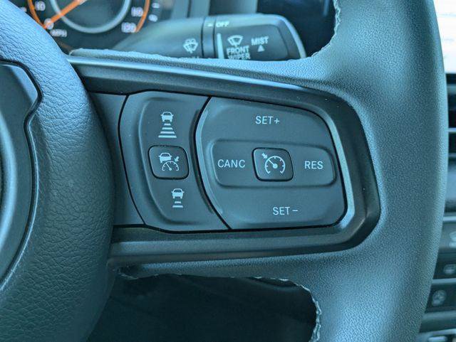 Certified 2025 Jeep Wrangler Sport AWD/4WD image 18