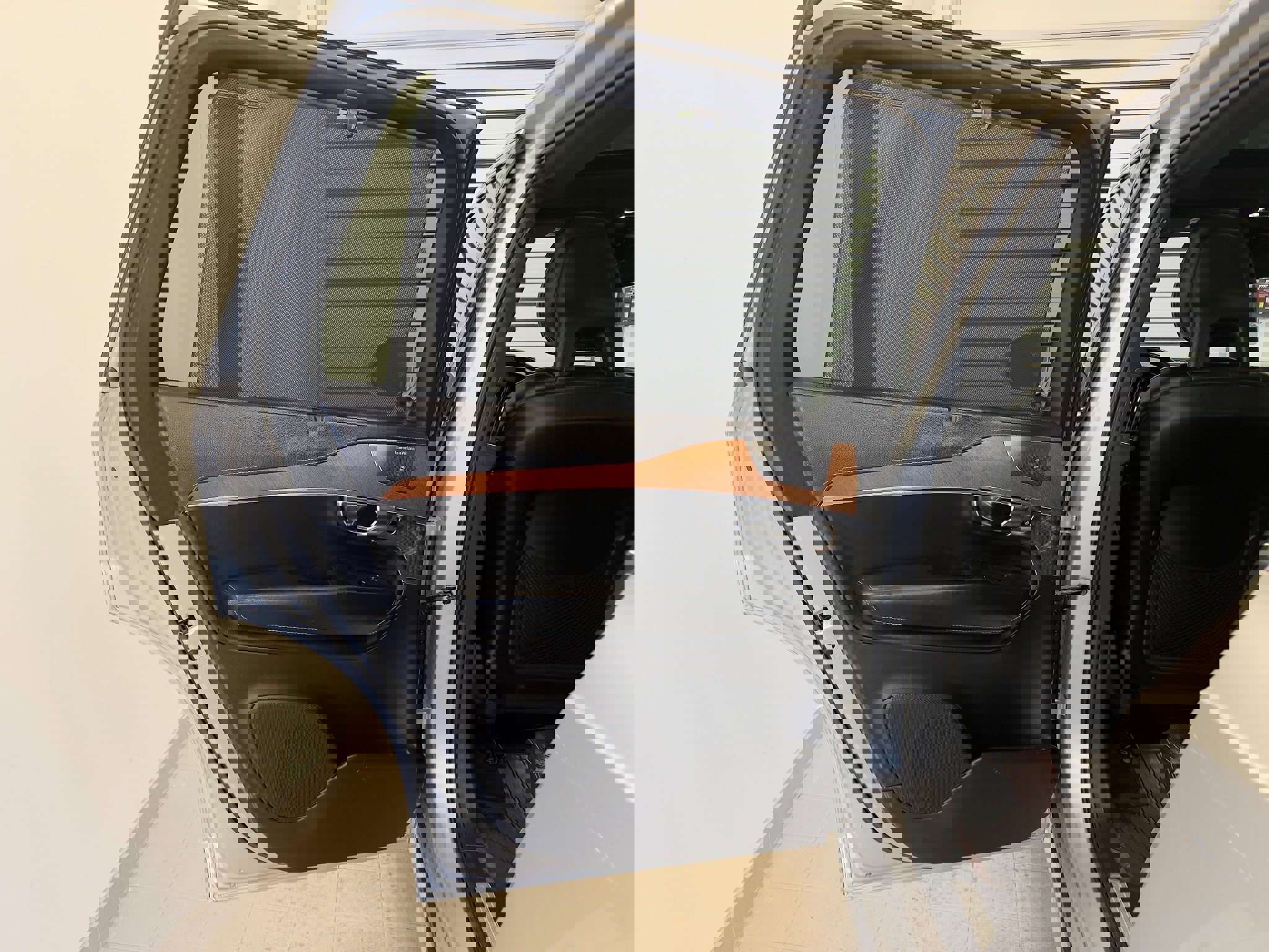 Used 2018 Volvo XC90 T6 Inscription w/ Convenience Package image 32