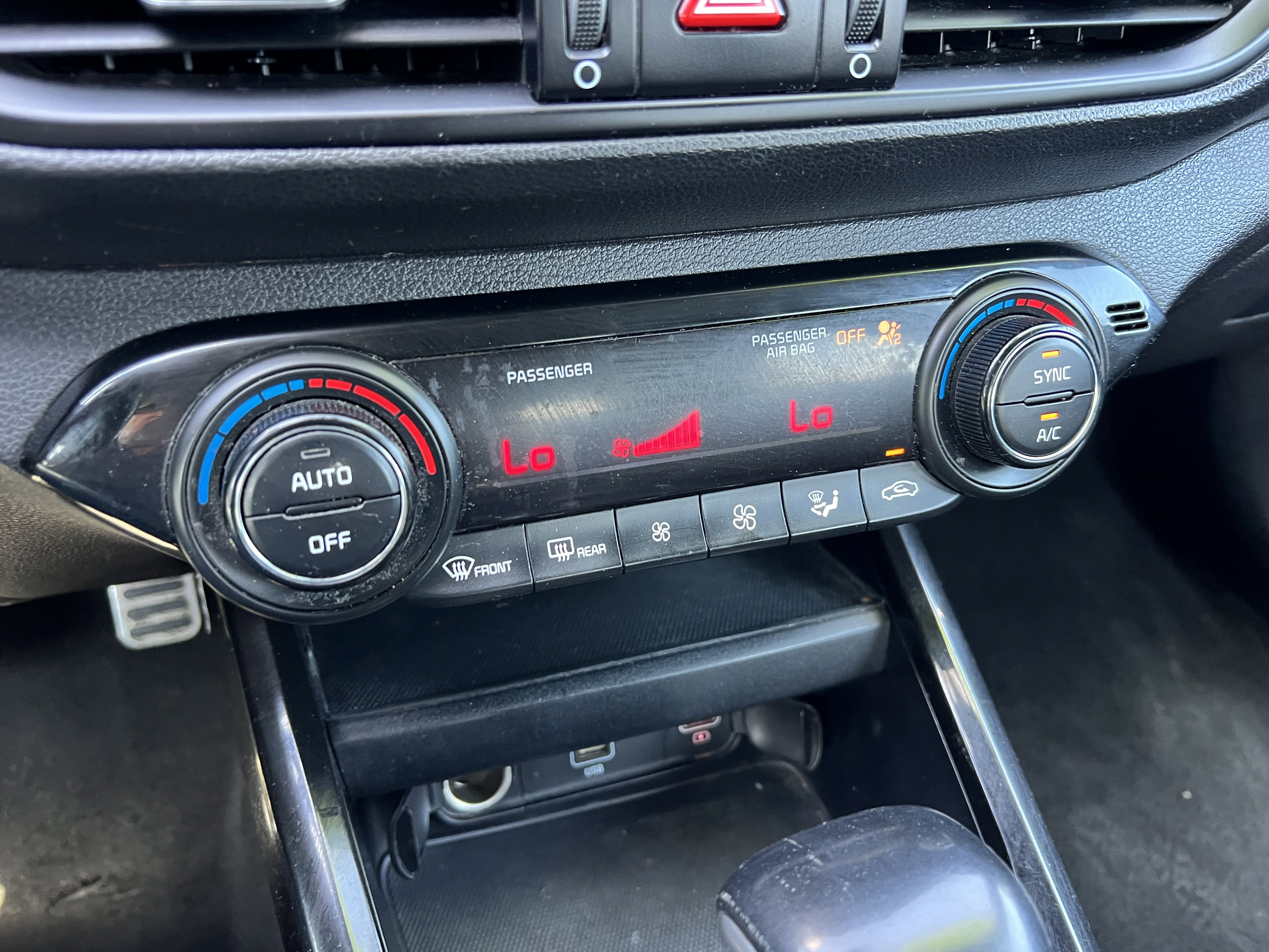 Used 2022 Kia Forte GT-Line image 30