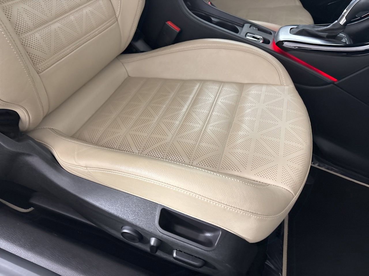 Used 2016 Buick Cascada Premium FWD image 24