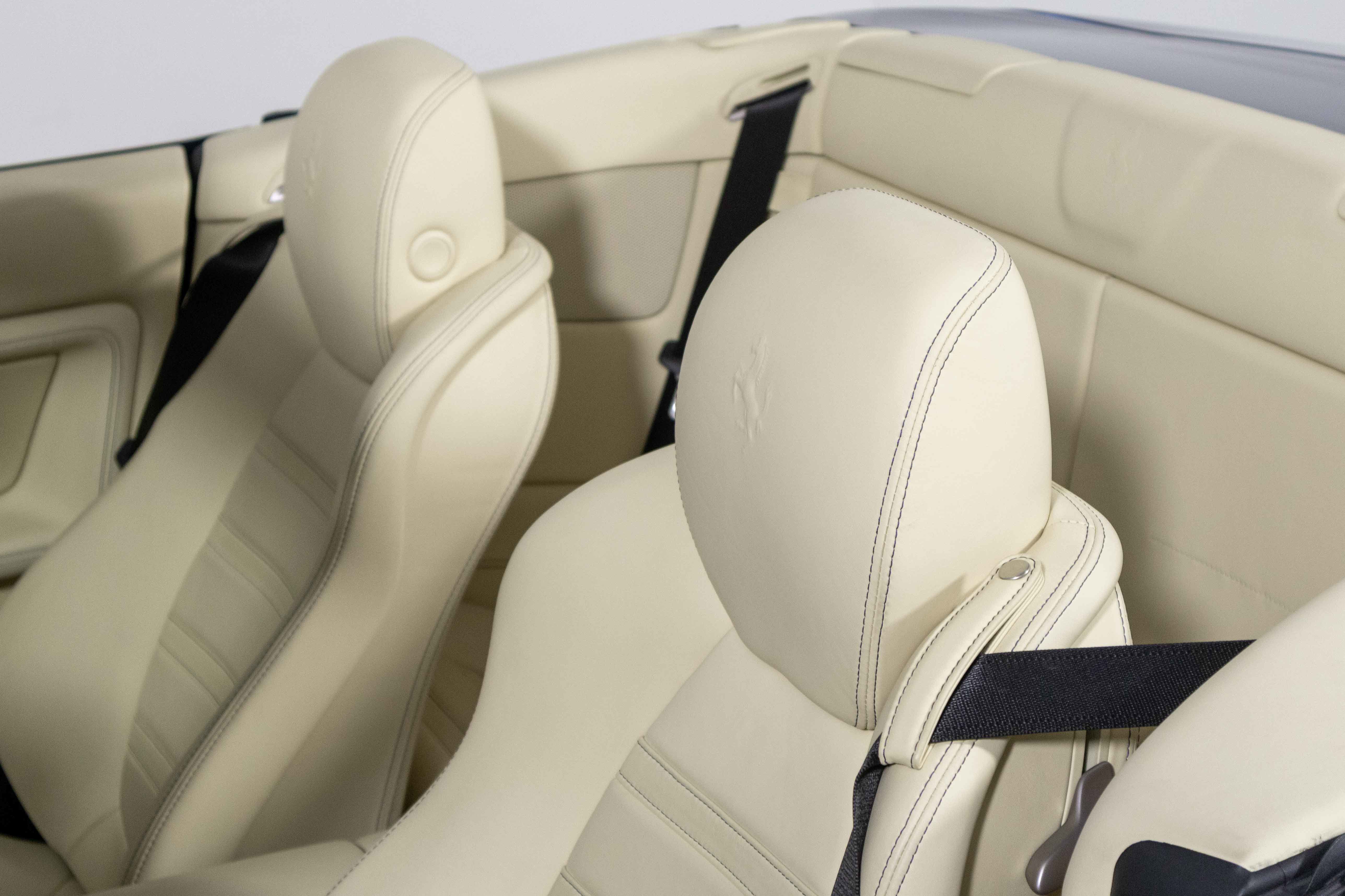 Used 2010 Ferrari California image 37