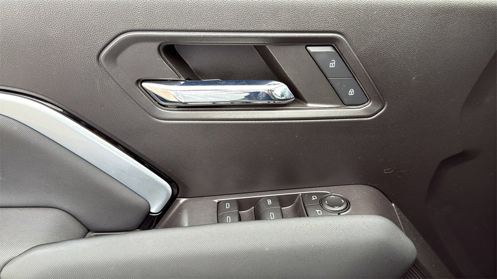 Used 2023 Chevrolet Colorado Z71 w/ Z71 Convenience Package 2 image 15