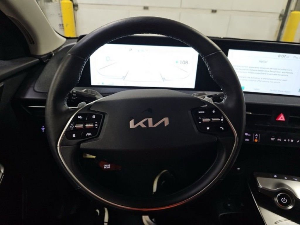 Used 2024 Kia EV6 Light AWD/4WD image 14