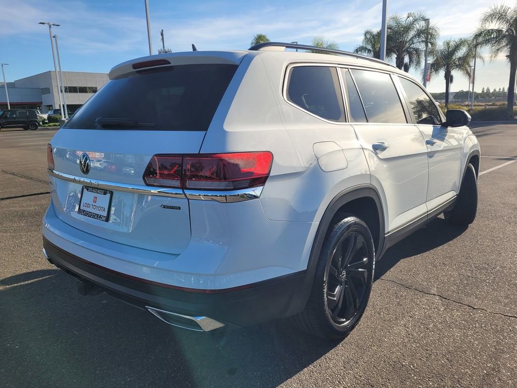Used 2023 Volkswagen Atlas SE image 4