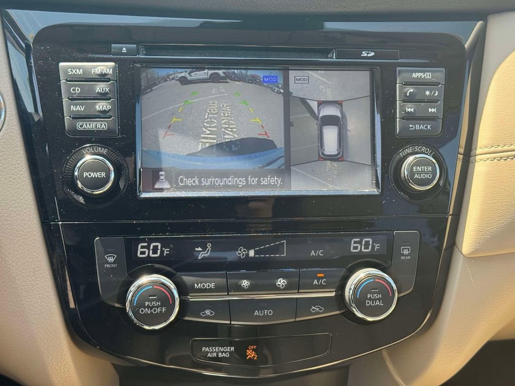 Used 2017 Nissan Rogue SL AWD/4WD image 27