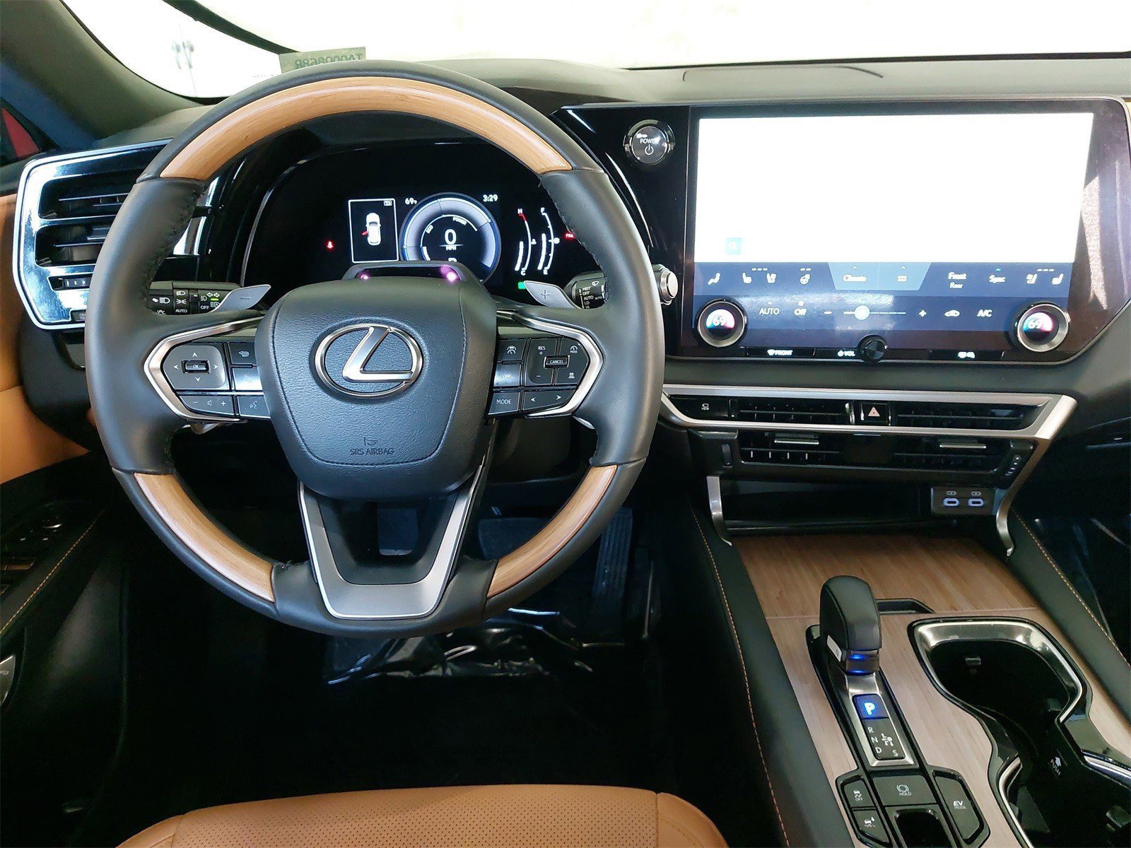 Used 2024 Lexus RX 350h image 16