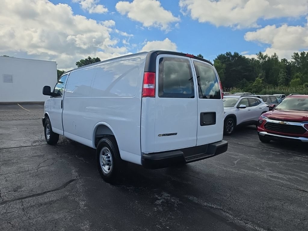 New 2026 Chevrolet Express 2500 w/ Driver Convenience Package RWD image 5