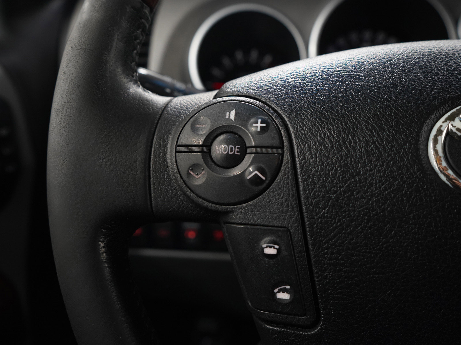 Used 2012 Toyota Sequoia Platinum AWD/4WD image 29