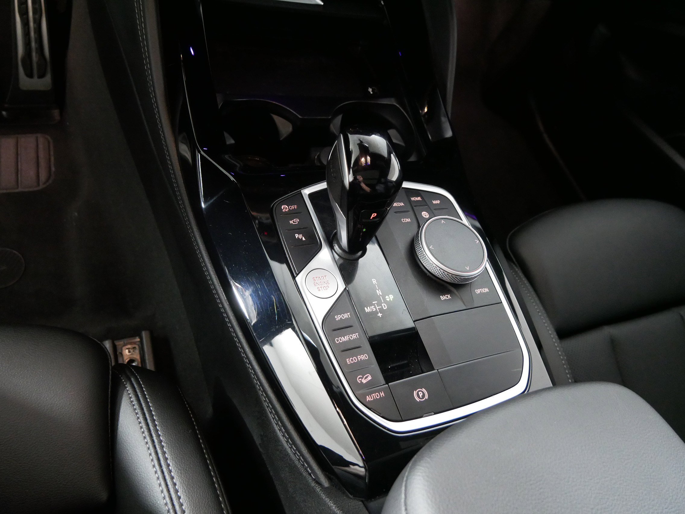 Used 2024 BMW X4 M40i AWD/4WD image 24