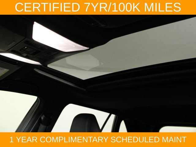 Used 2025 Toyota RAV4 XSE AWD/4WD image 28