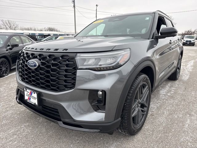 Used 2025 Ford Explorer ST-Line w/ Premium Package