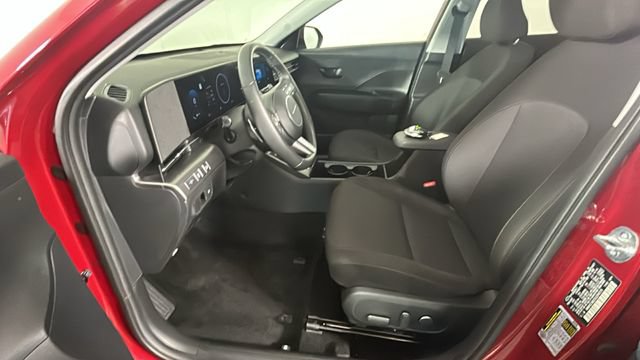 Certified 2025 Hyundai Kona SEL AWD/4WD image 11