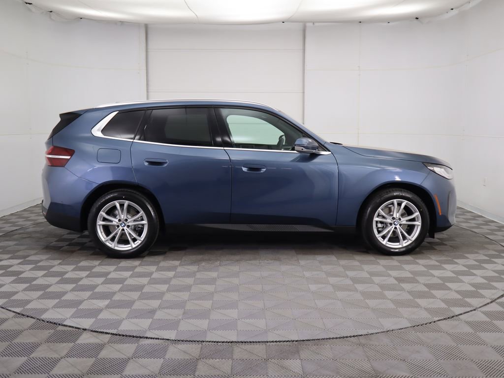 Certified 2025 BMW X3 xDrive30i w/ Premium Package image 5