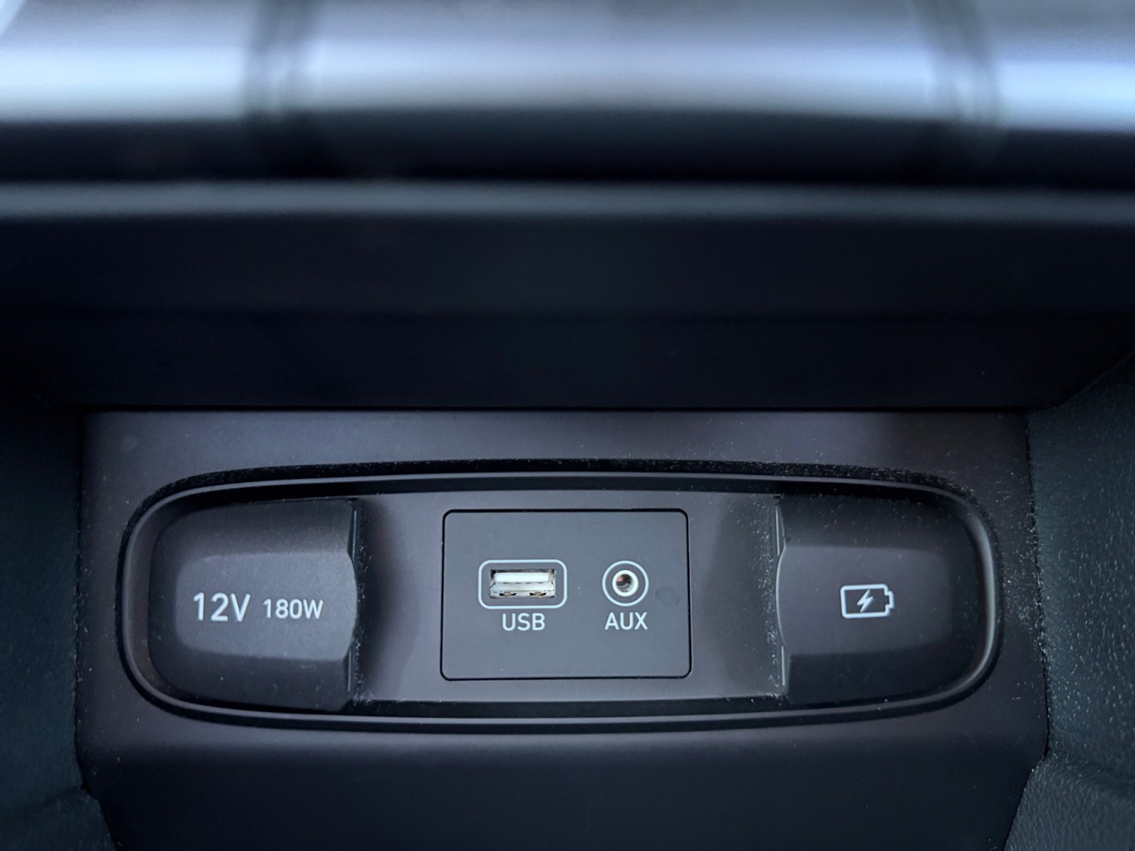 Used 2020 Hyundai Santa Fe SEL image 31